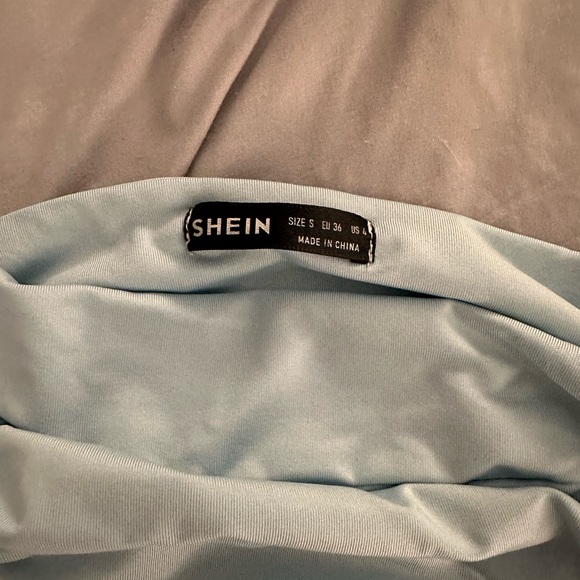 Shein Off Shoulder Ruched Crop Top - Picture 2 of 3